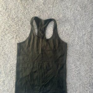 Lululemon Army Green Athletic swifty Racerback Run With Heart Women Size 8